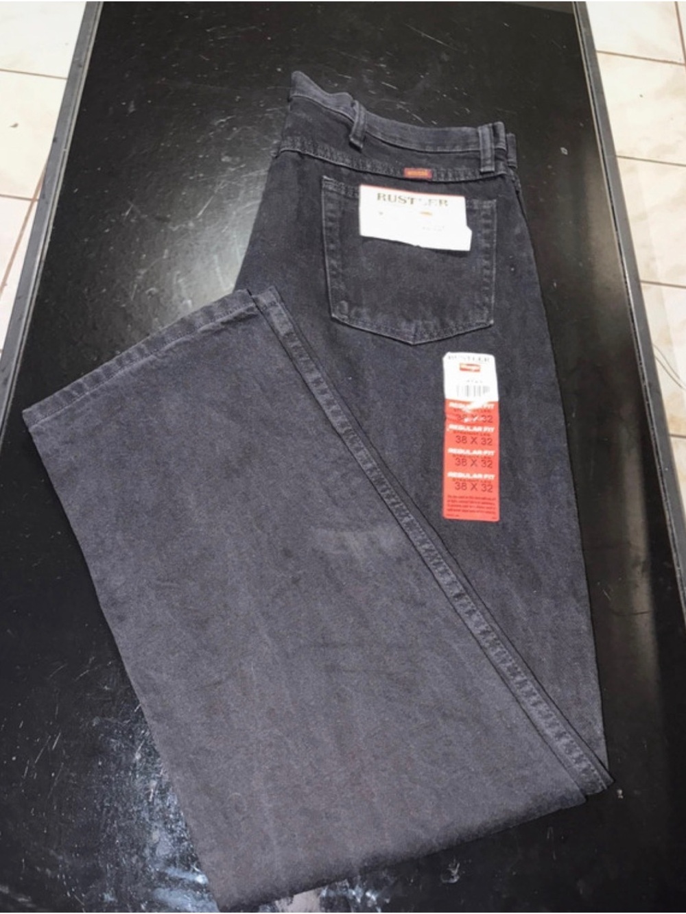 Rustler Men's Relaxed Straight Jeans in Charcoal Black